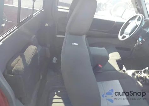 2011 Ford Ranger Sport z USA, uszkodzony, nr VIN 1FTLR4FE1BPA27179